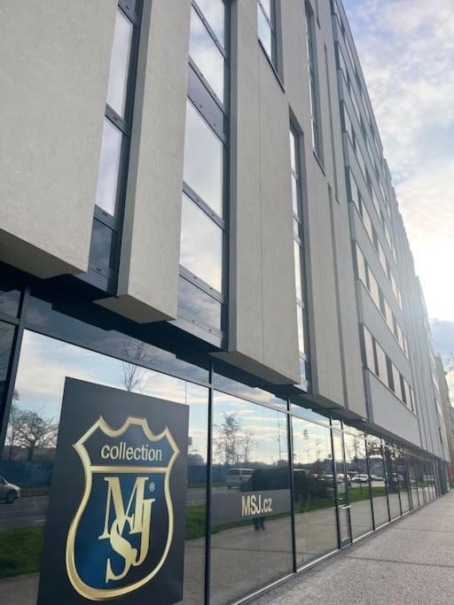 Apartman Holesovice,Balkon,Garaz Praha Eksteriør bilde